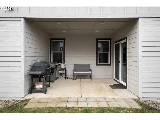 $509,900 | 789 South 52nd Place, Springfield, OR 97478