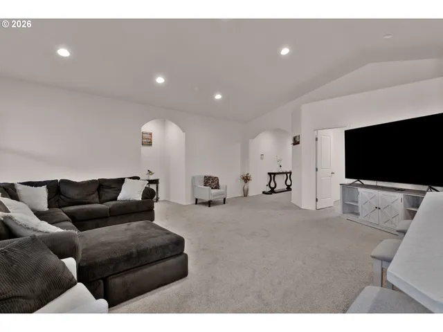 $509,900 | 789 South 52nd Place, Springfield, OR 97478