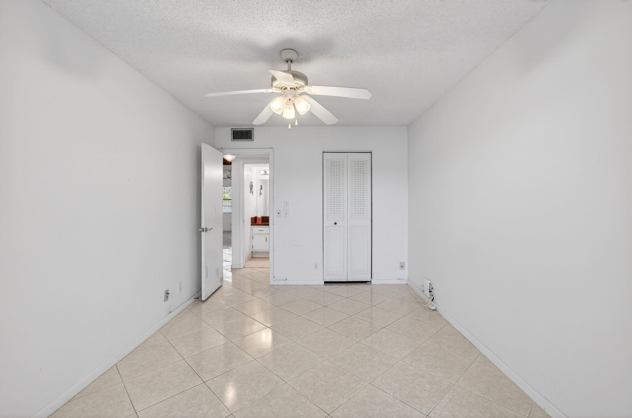 1009 Hythe A Boca Raton, FL 33434 - Photo 36 of 79 34-web-or-mls-DSC_3964