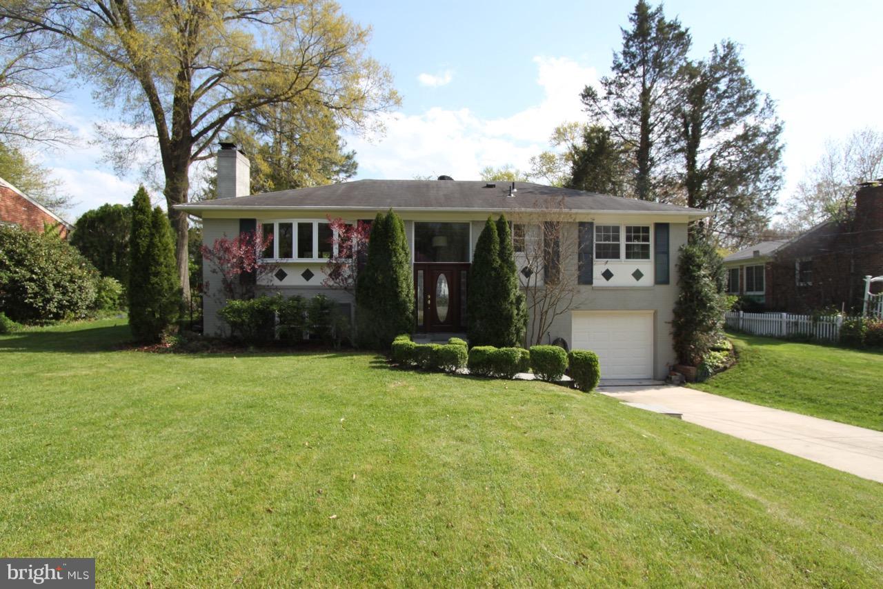 1009 Collingwood Road Alexandria, VA 22308 - Photo 1 of 30 Exterior (Front)