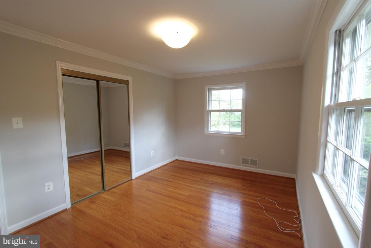 1009 Collingwood Road Alexandria, VA 22308 - Photo 11 of 30 Bedroom #2