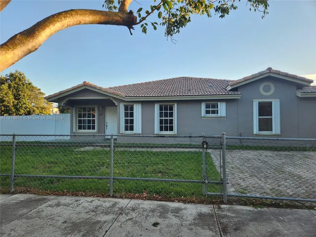 $2,600 | 13822 Southwest 256th Street, Homestead, FL 33032