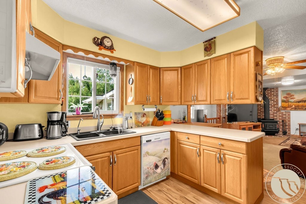 8230 Shepherd Road Shepherd, MT 59079 - Photo 10 of 40 Gallery Image 10