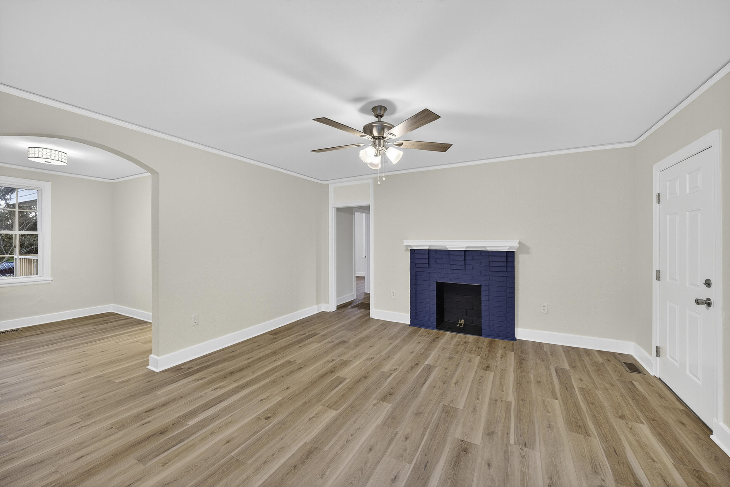 1736 Kissingbower Road Augusta, GA 30904 - Photo 4 of 24 Living Room