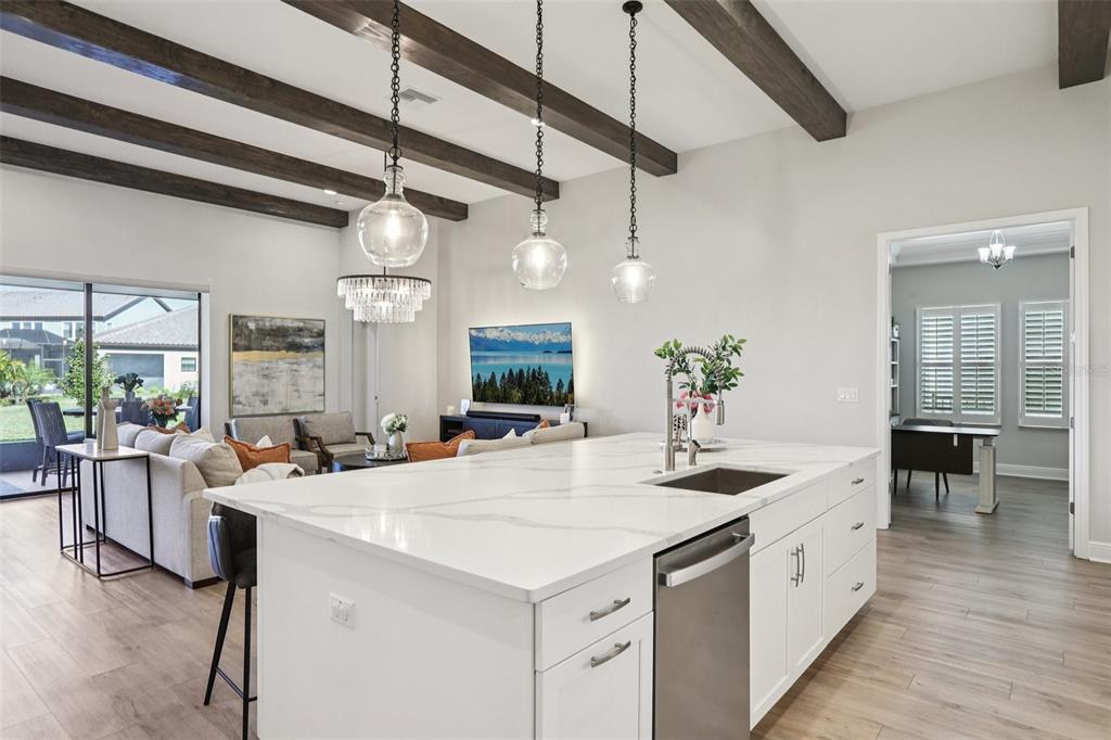 11263 Rustic Timber Loop San Antonio, FL 33576 - Photo 16 of 93