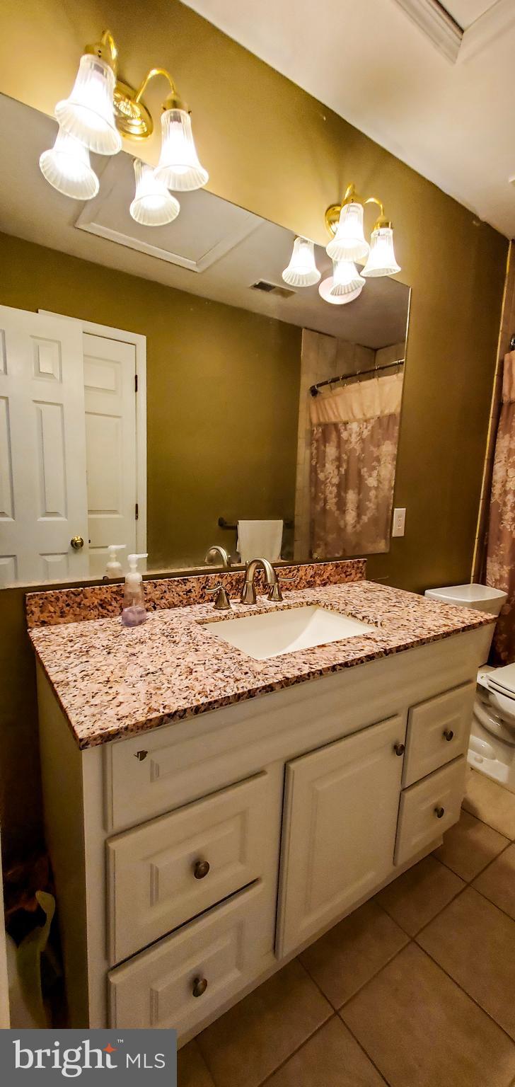 4 Raintree Court Sicklerville, NJ 08081 - Photo 25 of 40 Second Bathroom