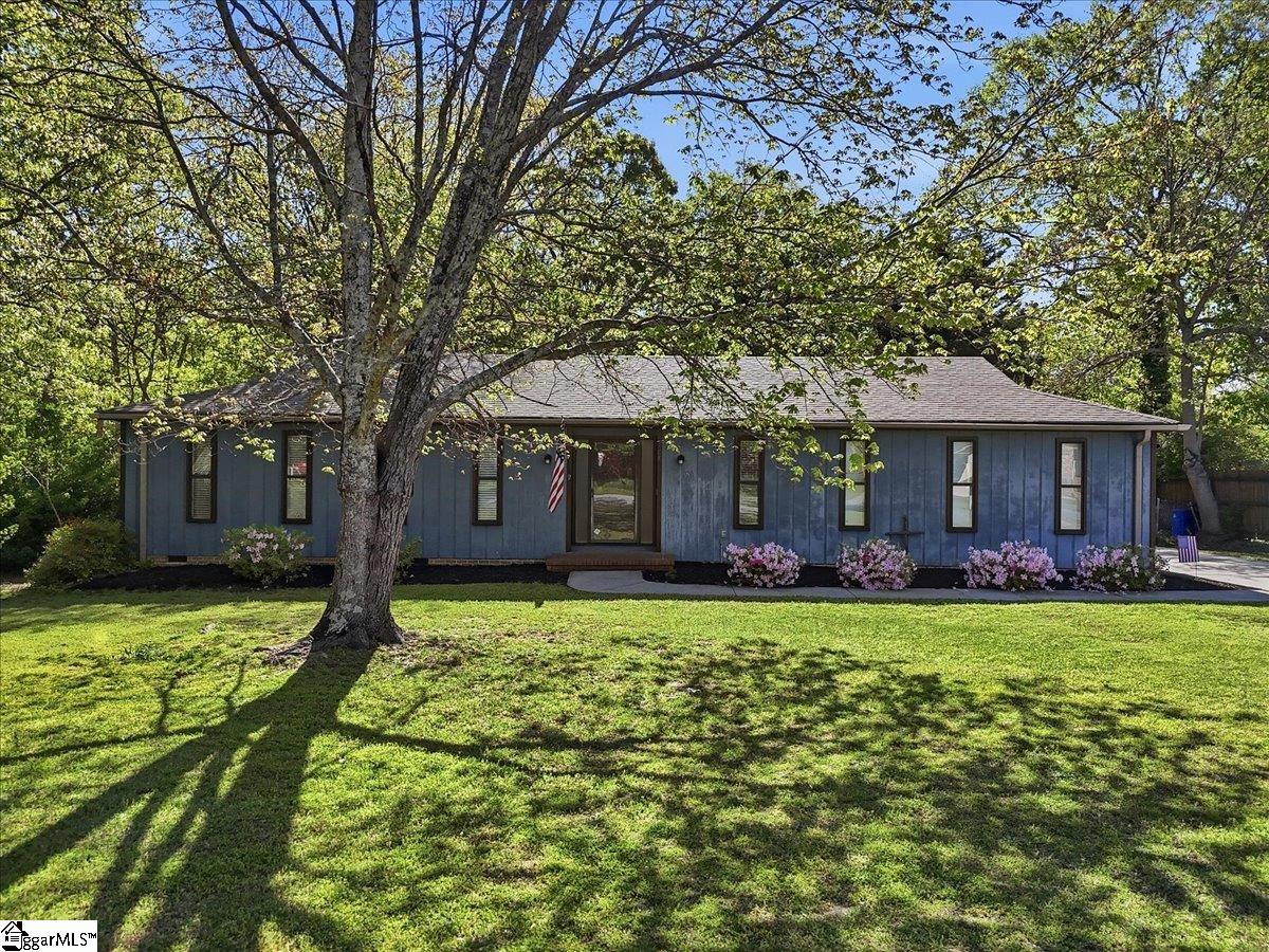 26 Owens Road Taylors, SC 29687 - Photo 1 of 30