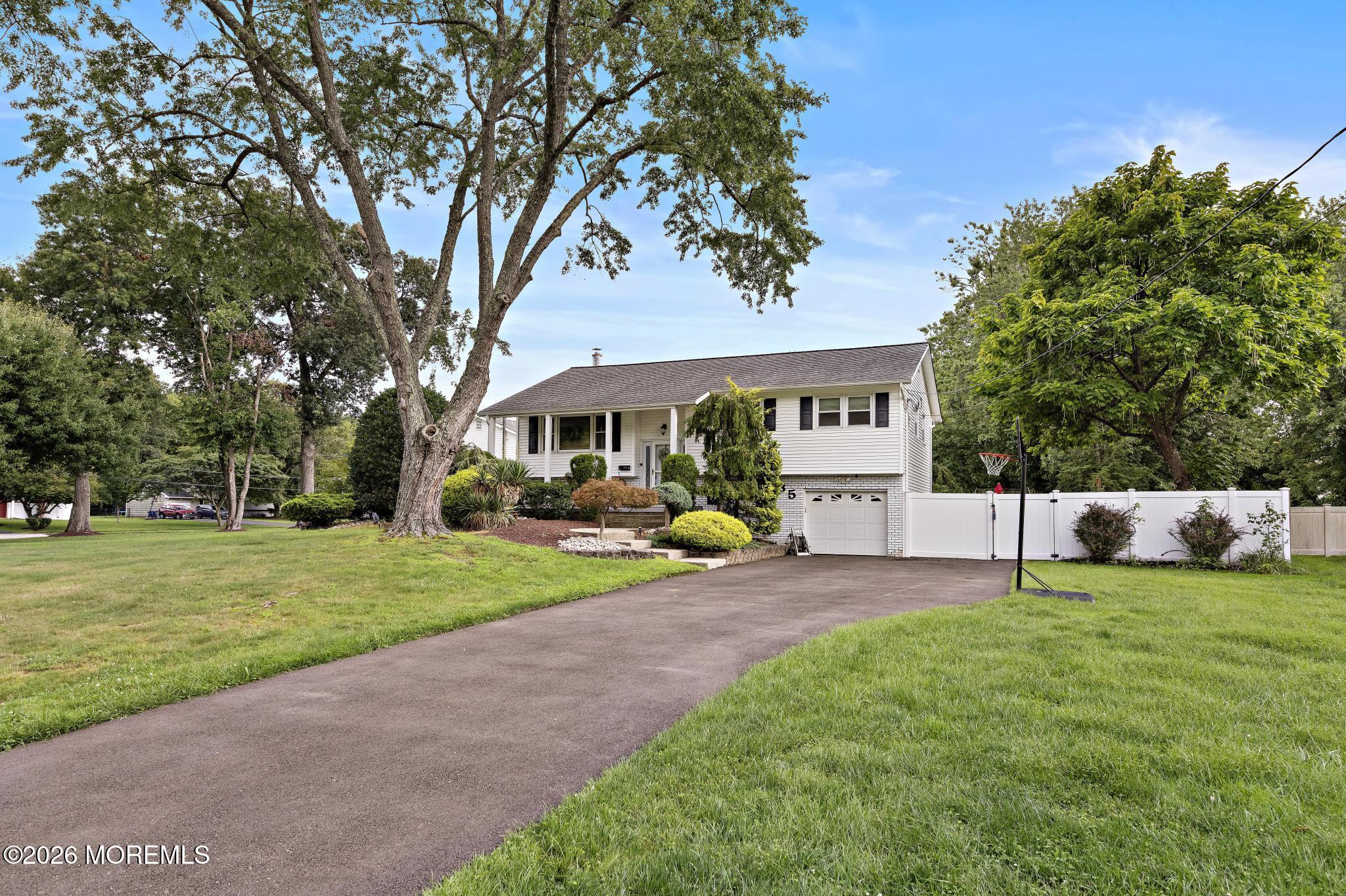 35 Chesapeake Rd (1)