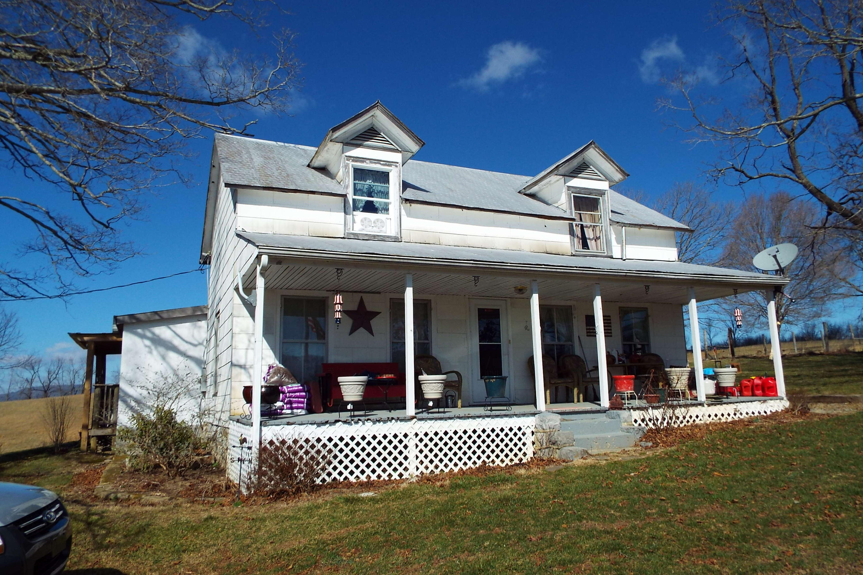 23 Holiness Church Road Union, WV 24983 - Photo 1 of 13 Gallery Image 1