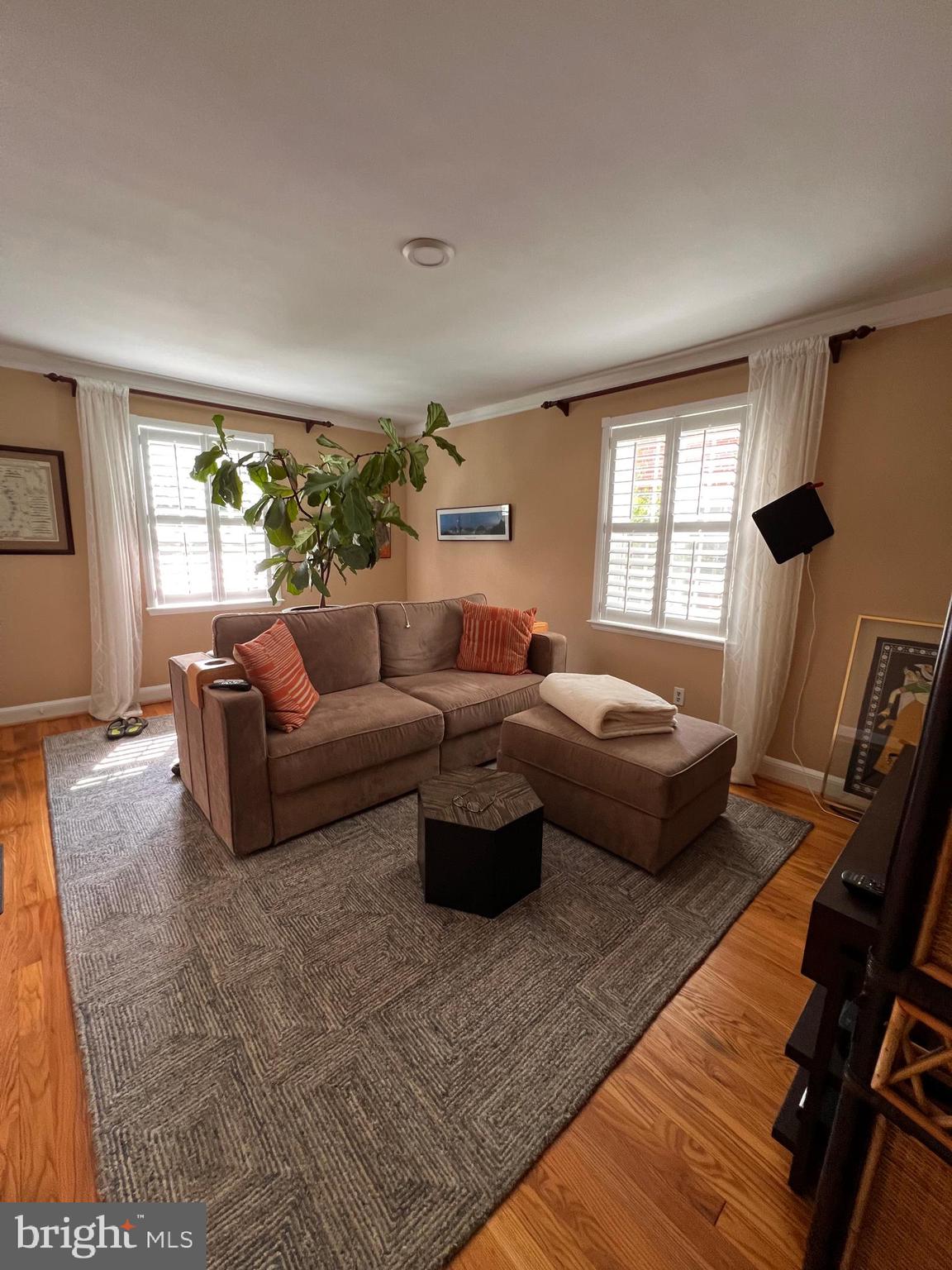 4027 Deepwood Road Baltimore, MD 21218 - Photo 5 of 18 Gallery Image 5