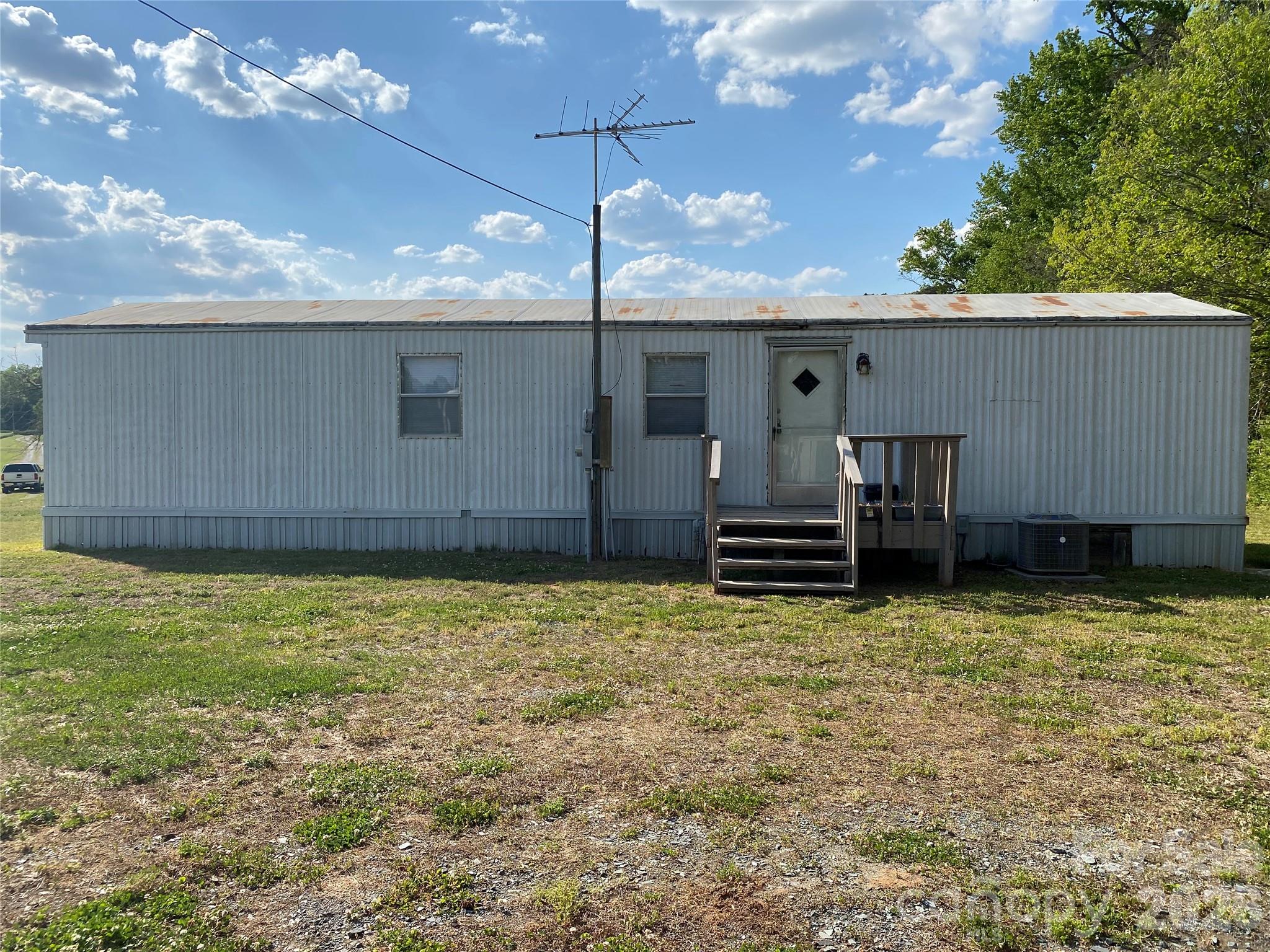 2930 Old Camden Road Monroe, NC 28110 - Photo 6 of 18