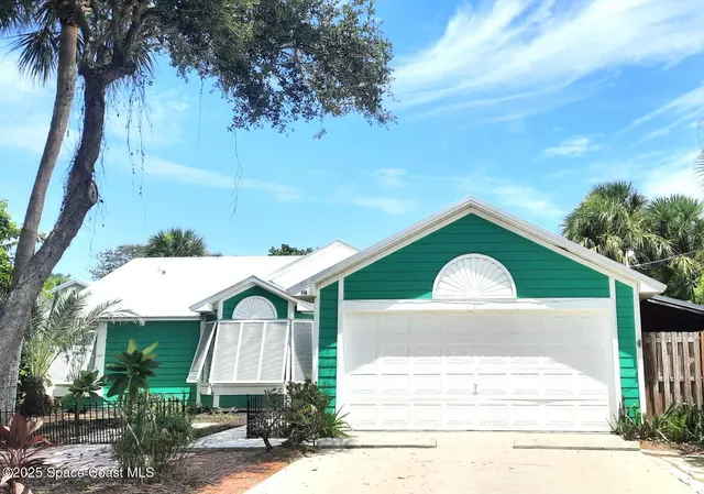 $2,500 | 114 Fontaine Street, Melbourne Beach, FL 32951