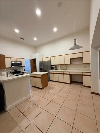 $2,500 | 4207 Arbor Oaks Court, Orlando, FL 32808