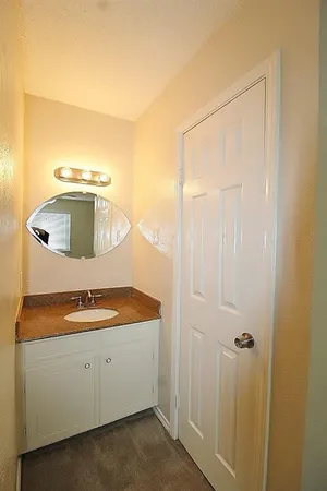 $2,095 | 101 Auburn Street, Waxahachie, TX 75165