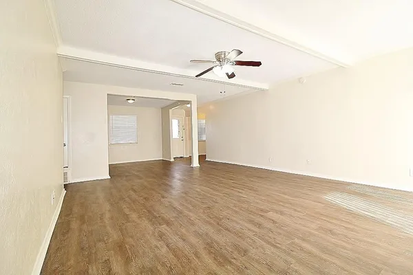 $2,095 | 101 Auburn Street, Waxahachie, TX 75165