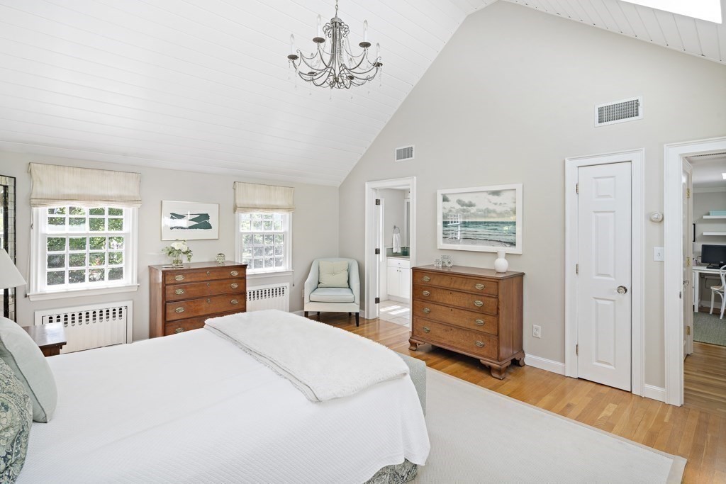 24 Stowell Road Winchester, MA 01890 - Photo 20 of 34