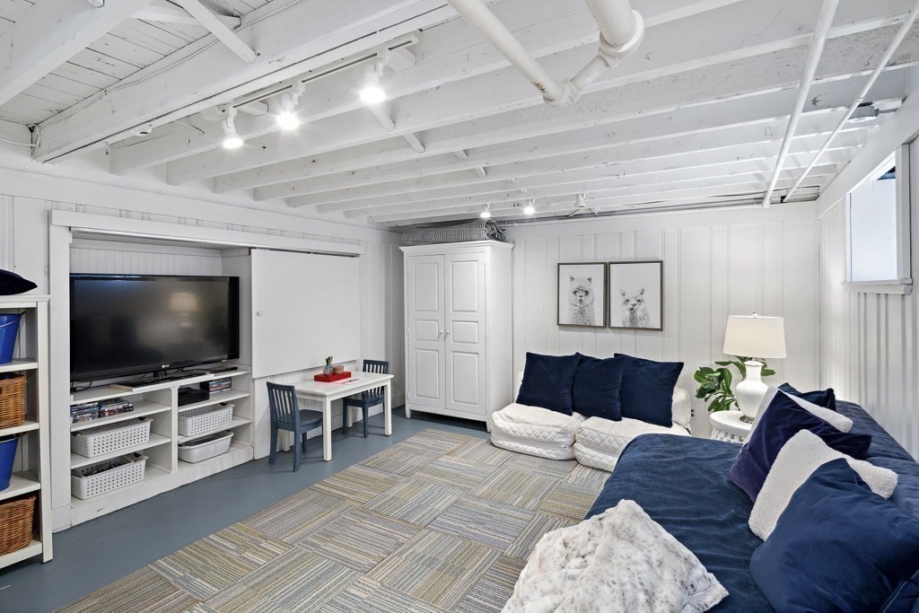 24 Stowell Road Winchester, MA 01890 - Photo 29 of 34