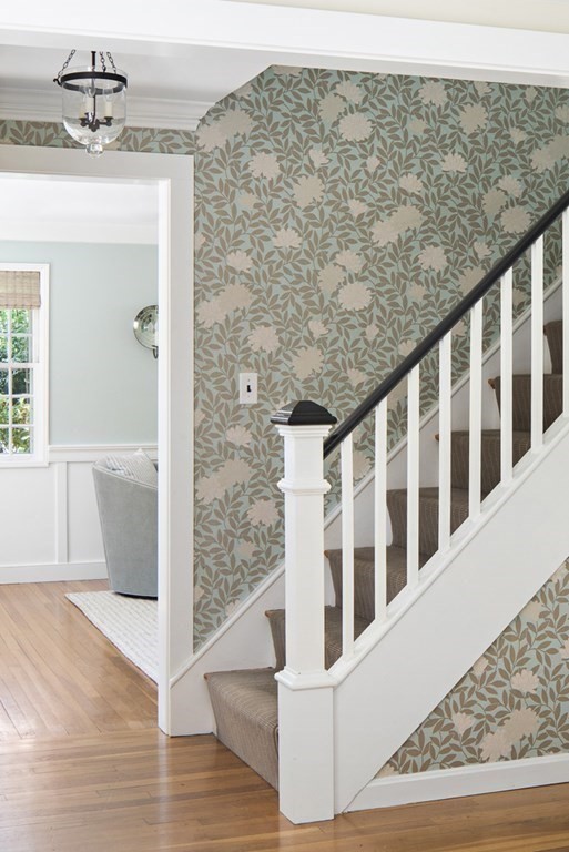 24 Stowell Road Winchester, MA 01890 - Photo 3 of 34