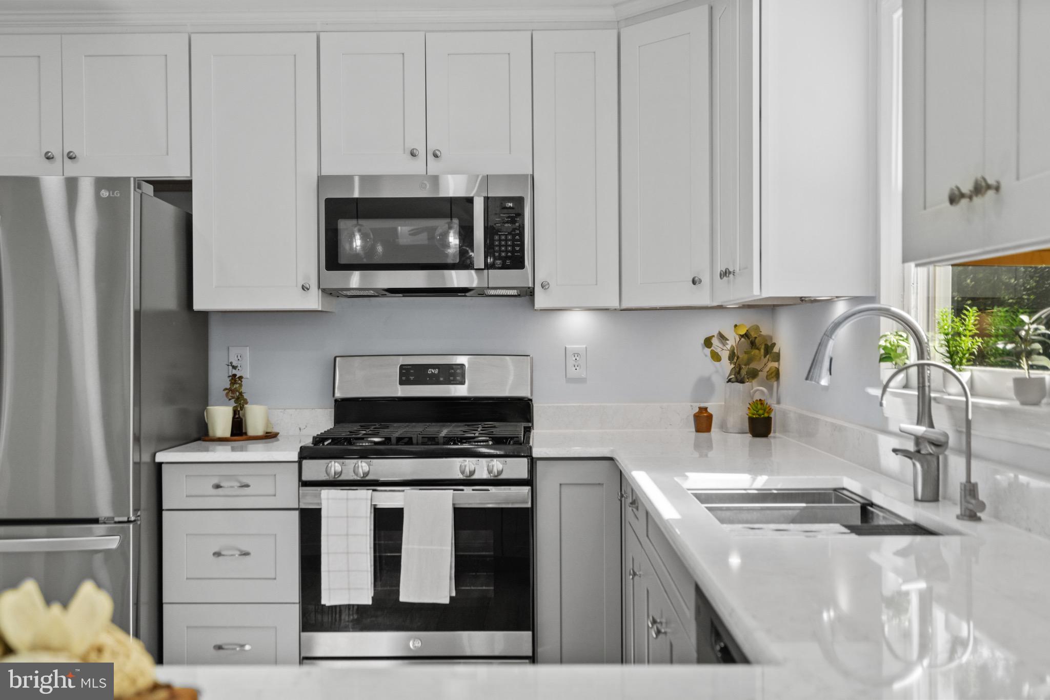 12919 Mill Road Fredericksburg, VA 22407 - Photo 14 of 47 Lots of counter space