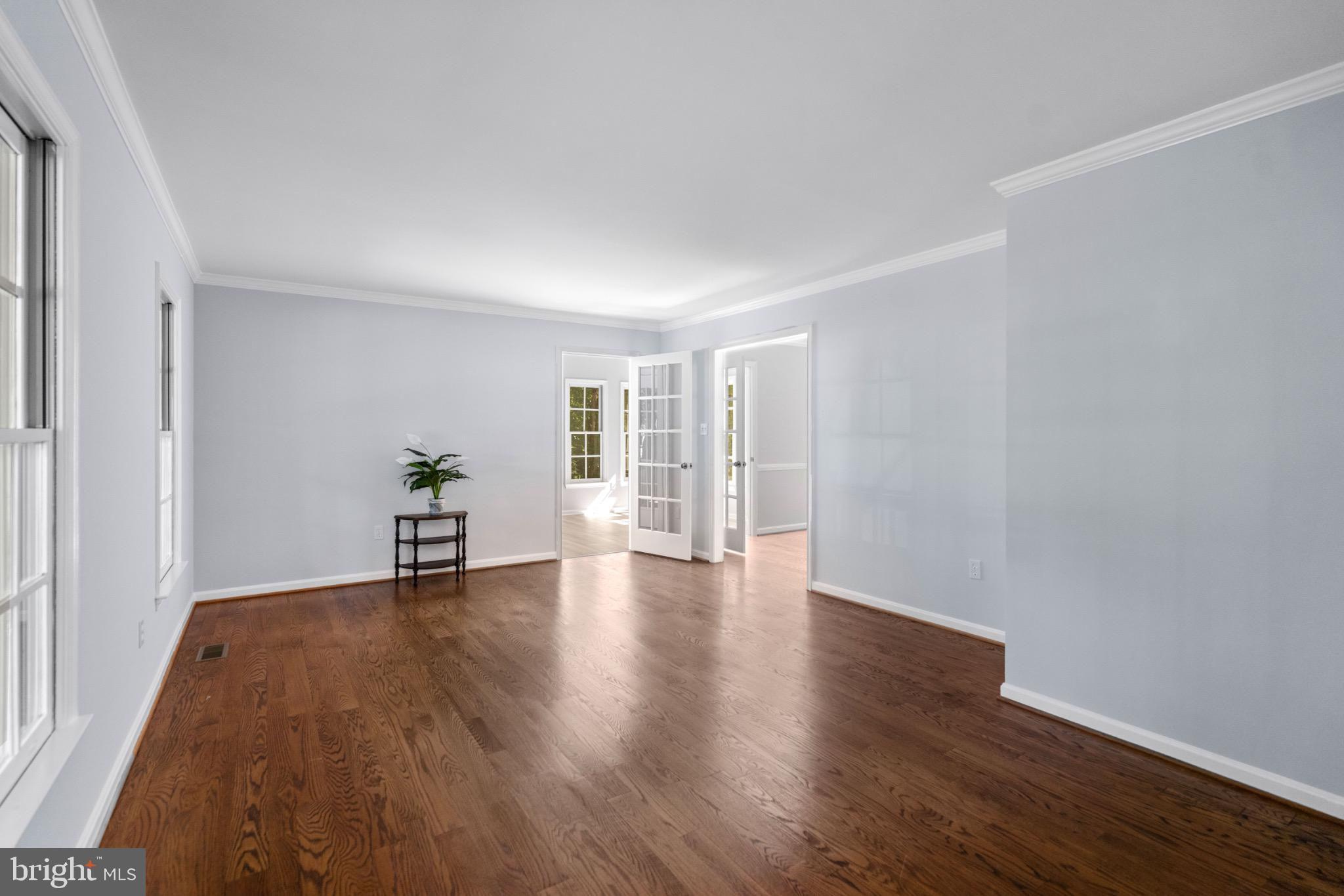 12919 Mill Road Fredericksburg, VA 22407 - Photo 5 of 47 Spacious living room to entertain guests