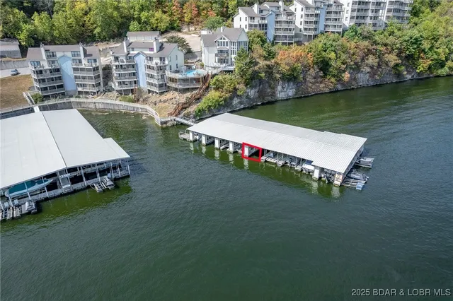 $275,000 | 210 Bluff Boulevard, Unit 4B, Camdenton, MO 65020