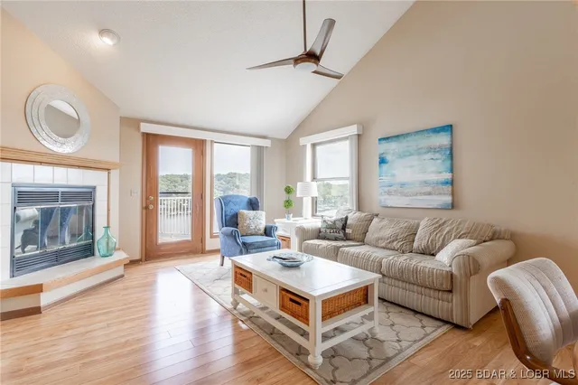 $275,000 | 210 Bluff Boulevard, Unit 4B, Camdenton, MO 65020