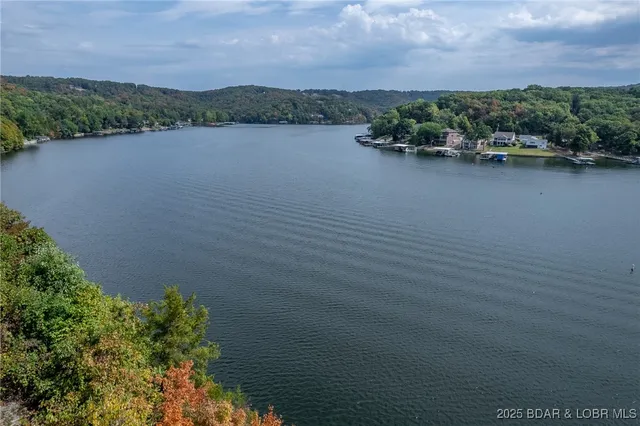 $275,000 | 210 Bluff Boulevard, Unit 4B, Camdenton, MO 65020