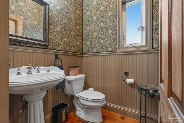 $2,400,000 | 39 East Galvez Court, Pensacola Beach, FL 32561