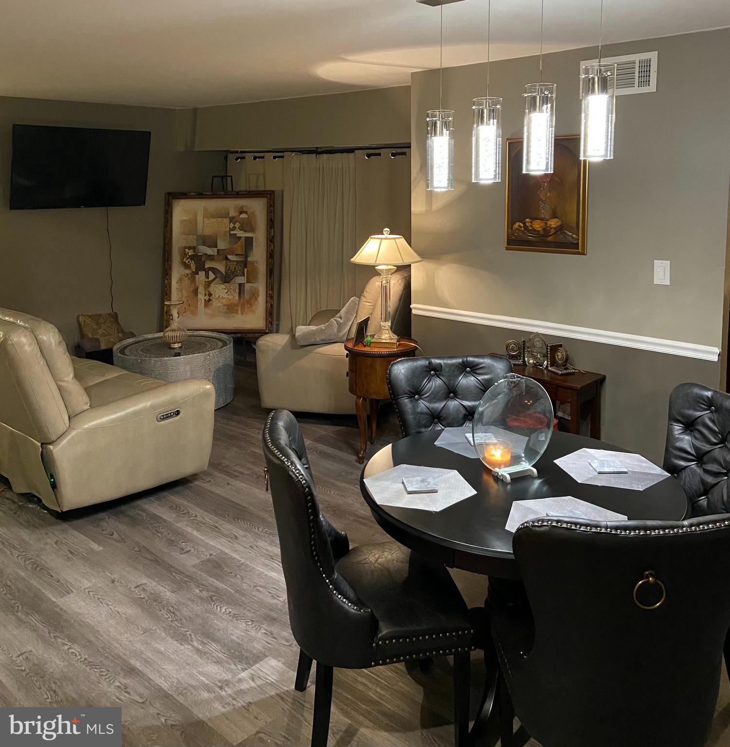 15708 Dorset Road, Unit 176 Laurel, MD 20707 - Photo 3 of 9 Living room