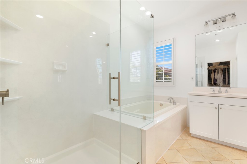 214 Traymore Irvine, CA 92620 - Photo 37 of 49