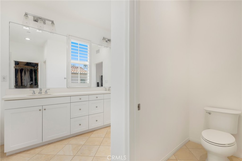 214 Traymore Irvine, CA 92620 - Photo 38 of 49