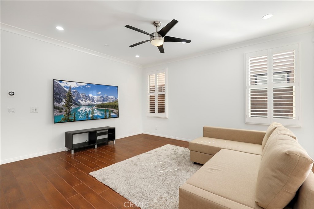 214 Traymore Irvine, CA 92620 - Photo 8 of 49