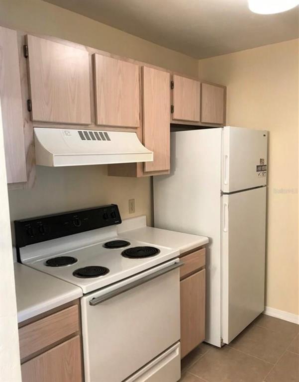 2360 Southwest Archer Road, Unit 810 Gainesville, FL 32608 - Photo 4 of 15