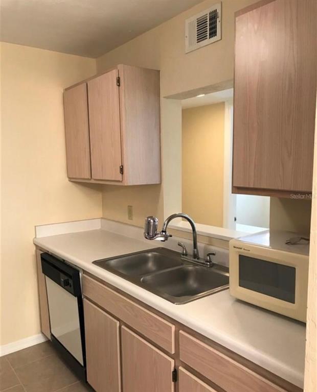 2360 Southwest Archer Road, Unit 810 Gainesville, FL 32608 - Photo 5 of 15