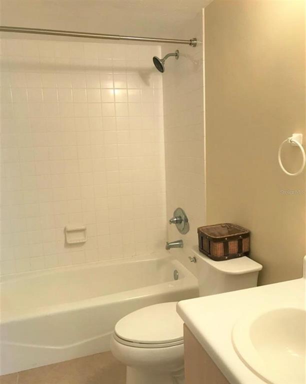 2360 Southwest Archer Road, Unit 810 Gainesville, FL 32608 - Photo 8 of 15