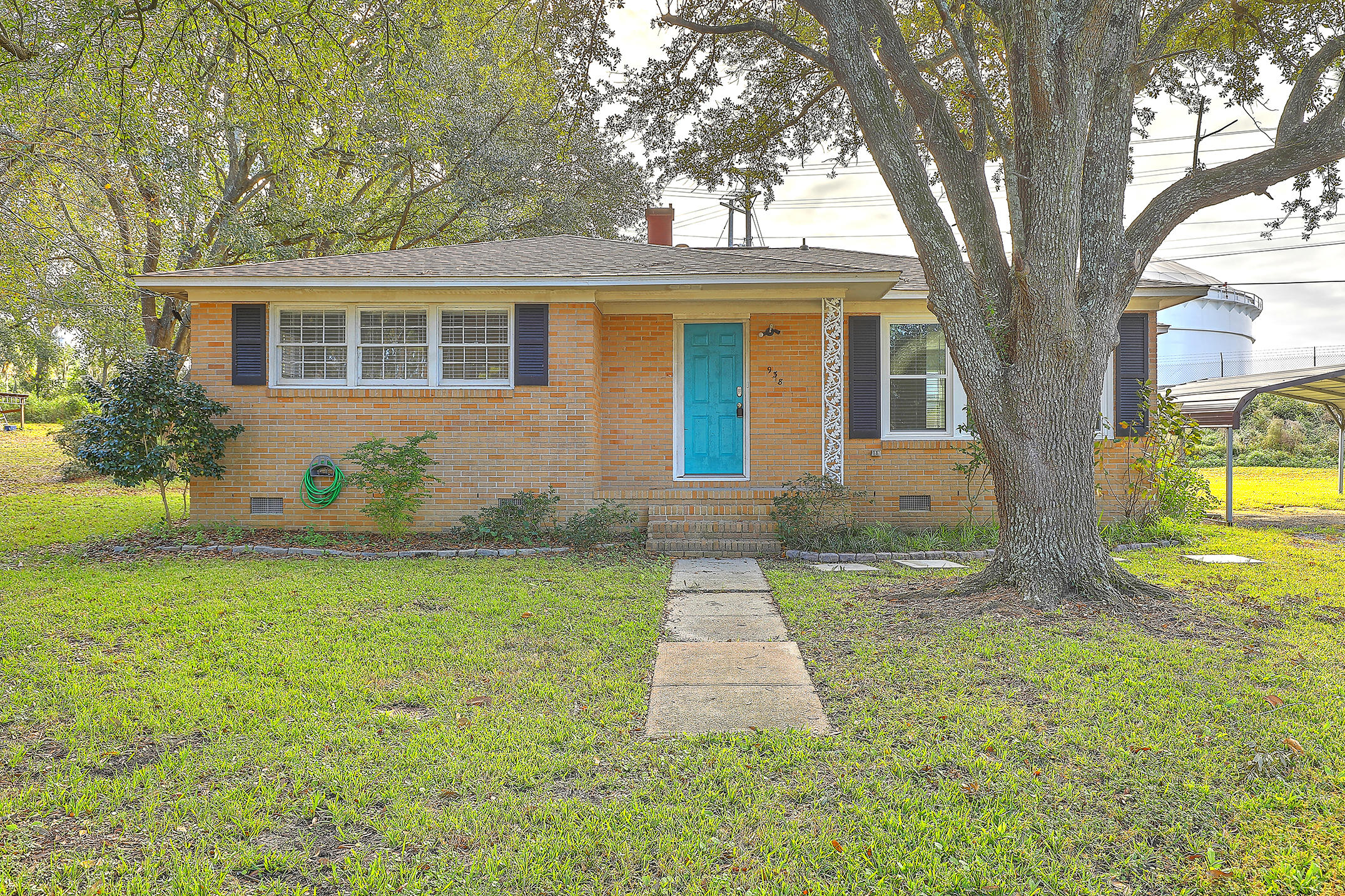 938 Valley Street Hanahan, SC 29410 - Photo 2 of 24 1R3A5097_098_099_100_101_102_103