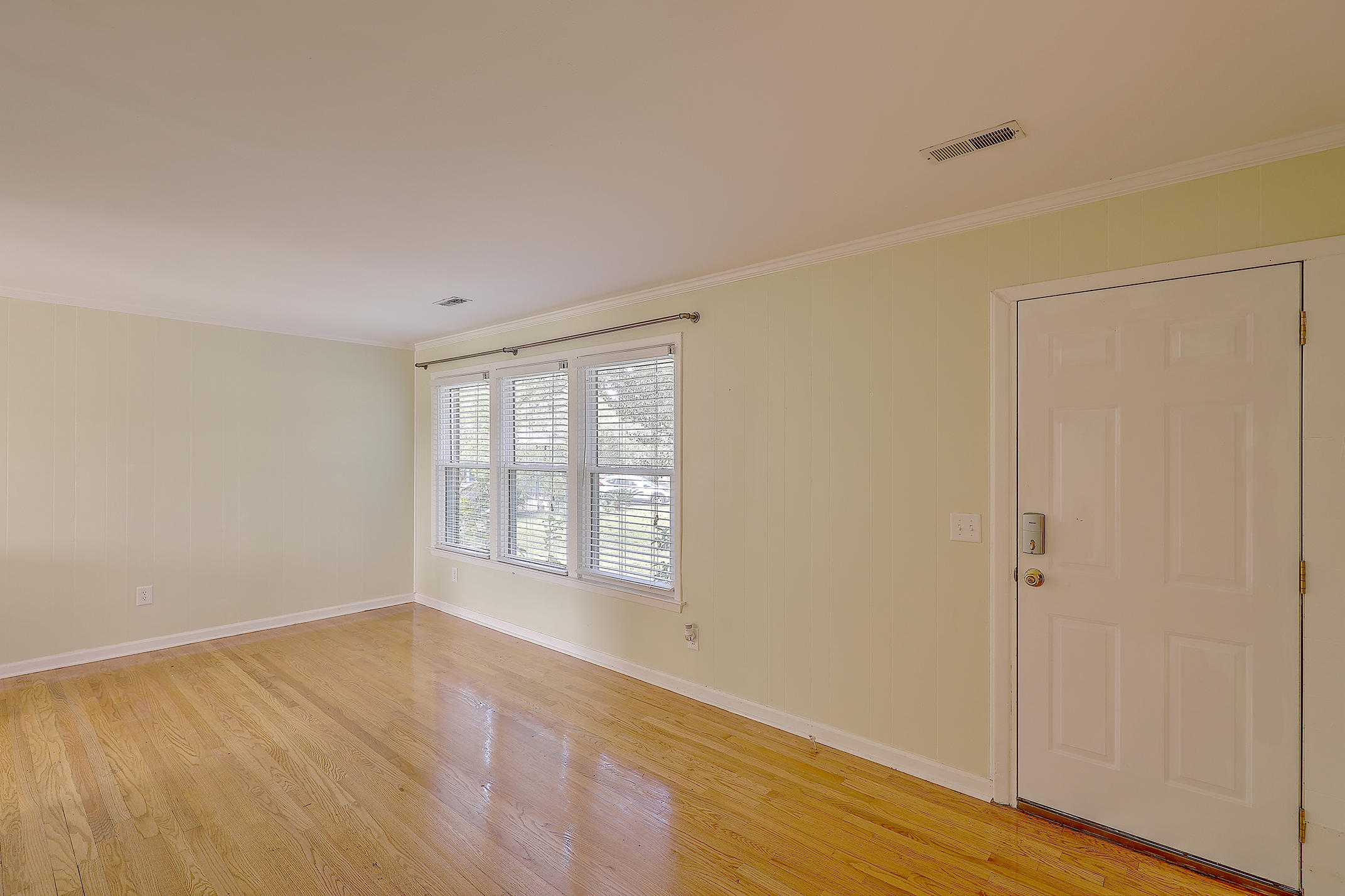 938 Valley Street Hanahan, SC 29410 - Photo 5 of 24 1R3A5153_4_5_6_7_8_9