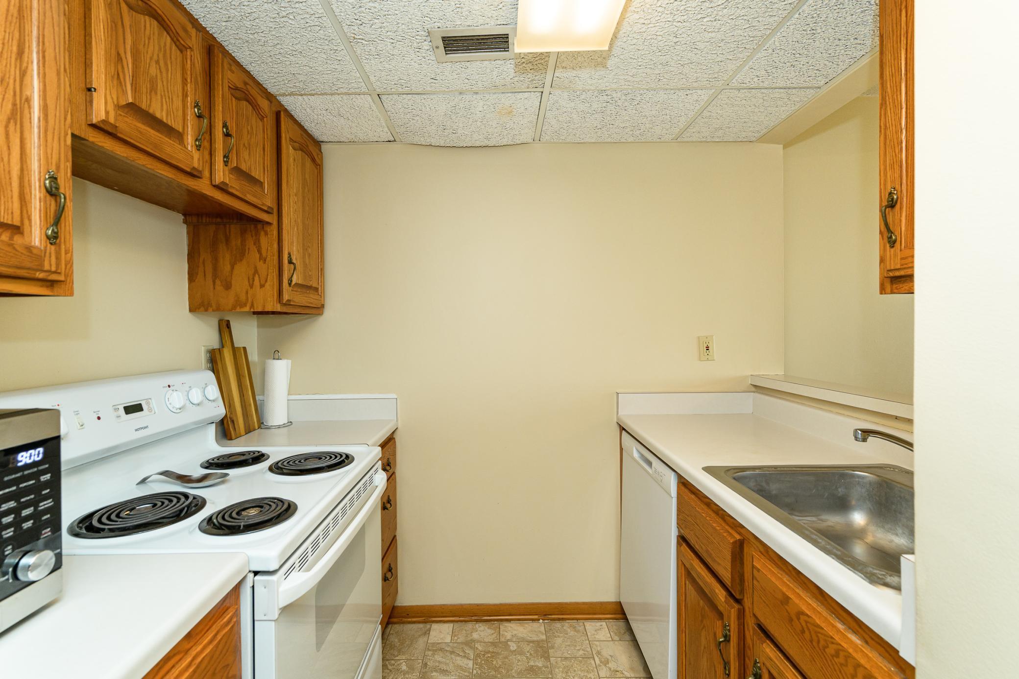 220 Broadway Avenue South, Unit 1112 Rochester, MN 55904 - Photo 7 of 17