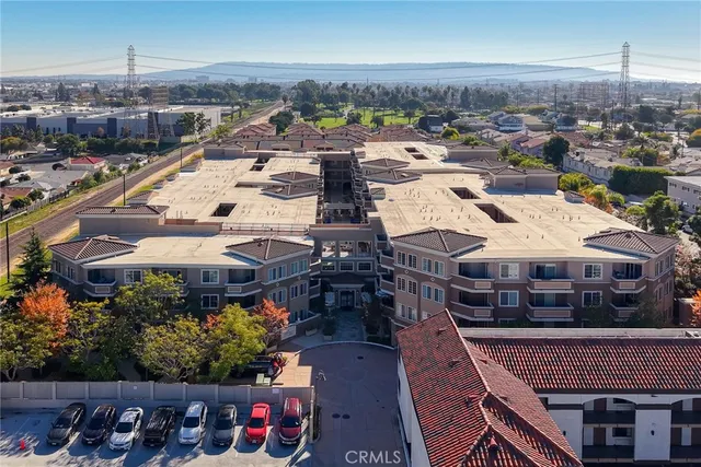 $539,000 | 2750 Artesia Boulevard, Unit 327, Redondo Beach, CA 90278