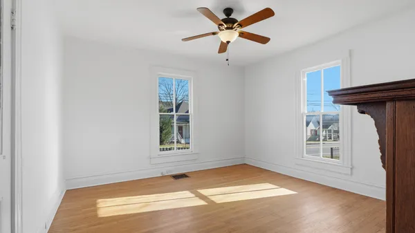 $2,095 | 4901 St Elmo Avenue, Chattanooga, TN 37409