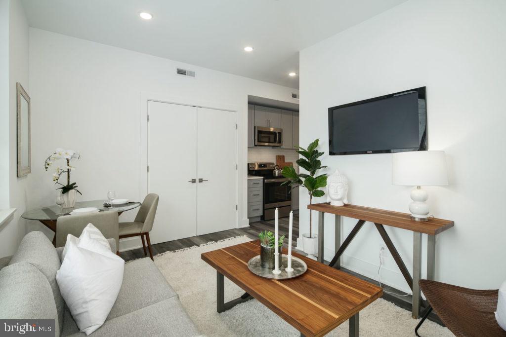 1245 Ridge Avenue, Unit 305 Philadelphia, PA 19123 - Photo 5 of 20