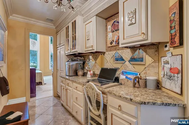 $2,100,000 | 5 Summit Terrace North, Butler, NJ 07405