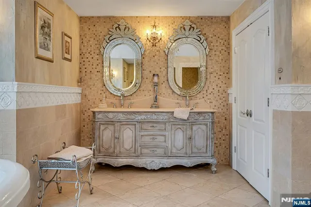 $2,100,000 | 5 Summit Terrace North, Butler, NJ 07405