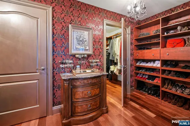 $2,100,000 | 5 Summit Terrace North, Butler, NJ 07405