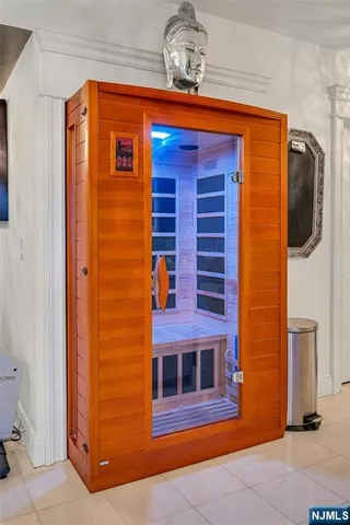 $2,100,000 | 5 Summit Terrace North, Butler, NJ 07405