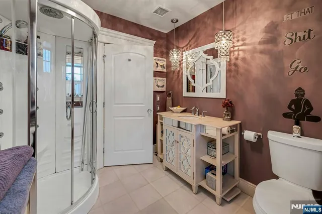 $2,100,000 | 5 Summit Terrace North, Butler, NJ 07405