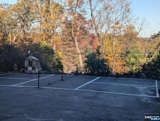 $2,100,000 | 5 Summit Terrace North, Butler, NJ 07405