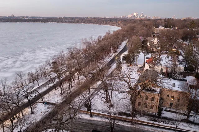 $4,250,000 | 4649 East Lake Harriet Parkway, Minneapolis, MN 55419