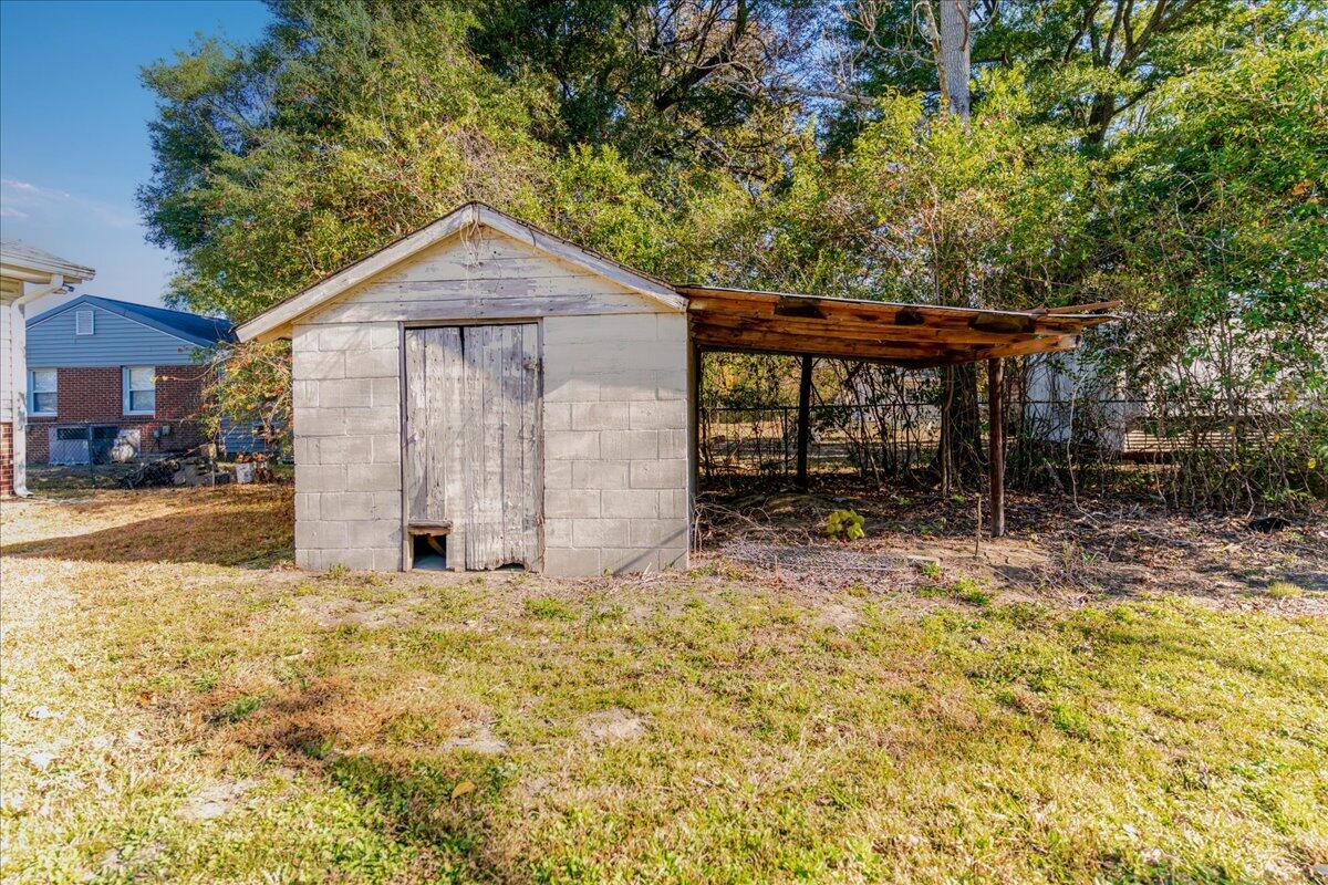 6100 Springfield Road Williston, SC 29853 - Photo 14 of 38
