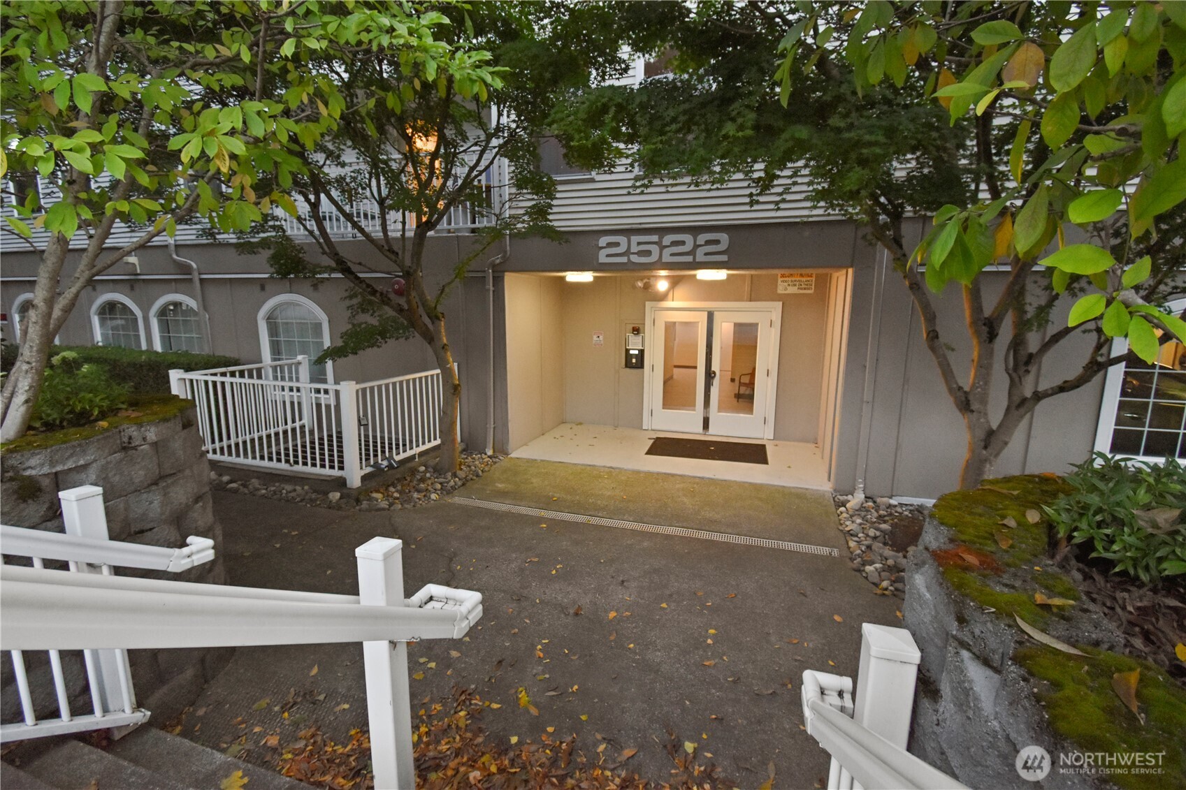 2522 Rucker Avenue, Unit 408 Everett, WA 98201 - Photo 39 of 40 Gallery Image 39